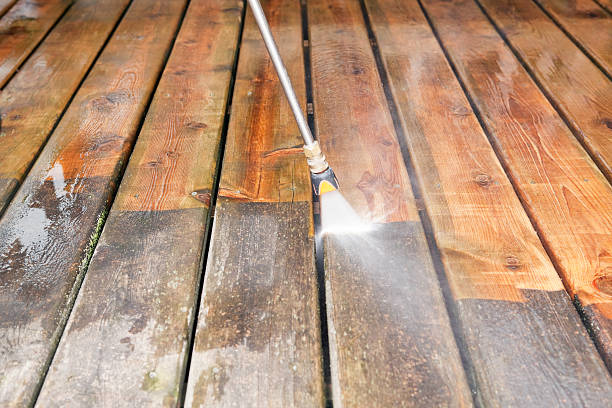 Why Choose Our Certified Pressure Washing Experts for Your Project Needs in Oakland, NE?